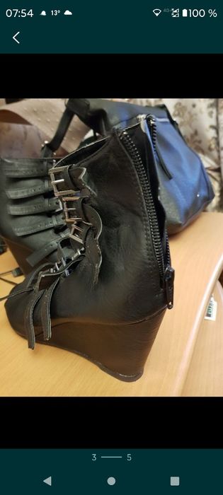 Босоножки  Tomaris кожаные