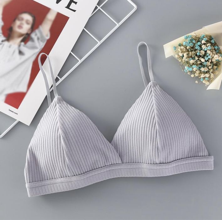 Топ трикутний сірий