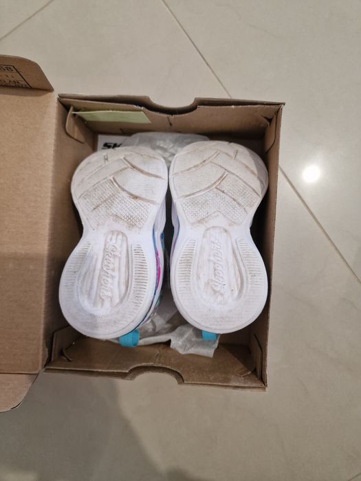 Ténis Skechers menina