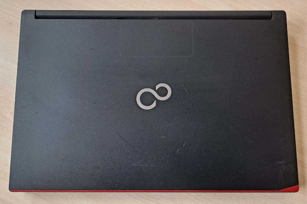 Laptop Fujitsu Lifebook Series E i3 4th 2,40Ghz 8GB 250SSD USB3.0 15,6'  Gwarancja