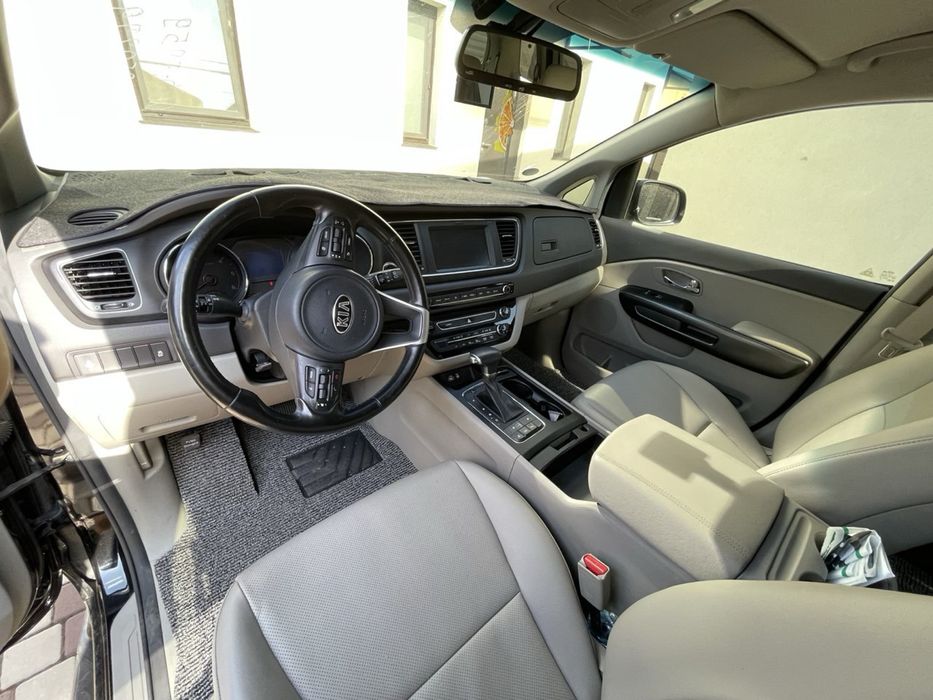 Kia Carnival 2017 2.2d не крашена