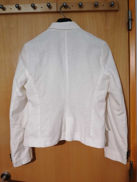 Casaco branco, cintado, tamanho 42