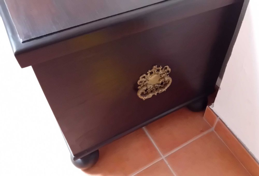 Vendo Arca de Arrumação em Madeira de Castanho