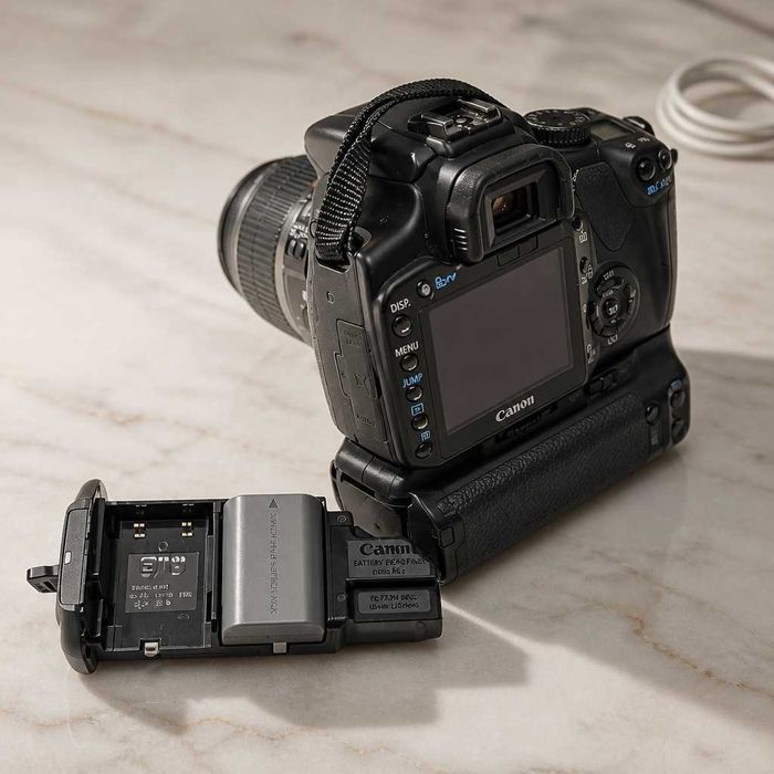 Equipamento de Fotografia - Canon EOS 400D DIGITAL e acessórios