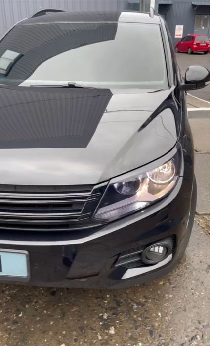 Продам Volkswagen тигуан.