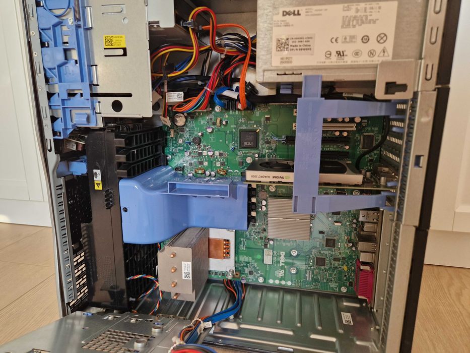 Dell T3500 Xeon W3690 12GB RAM NVidia Quadro 2000 stacja robocza