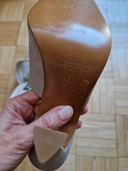 NOWE zamszowe klapki Bally