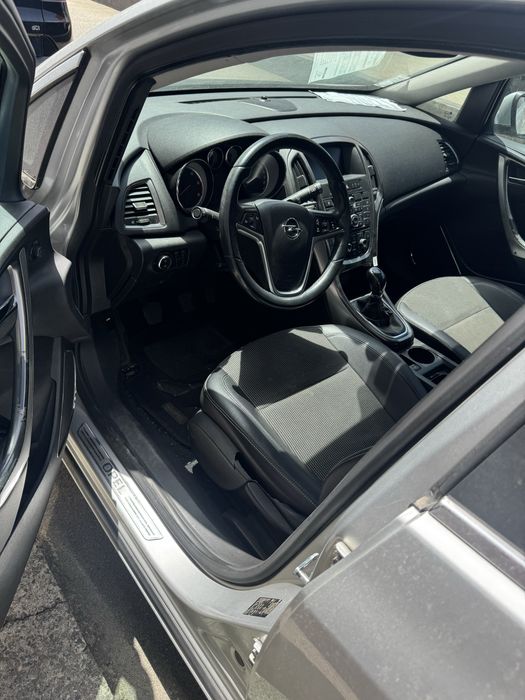 Opel Astra — fotografia 8