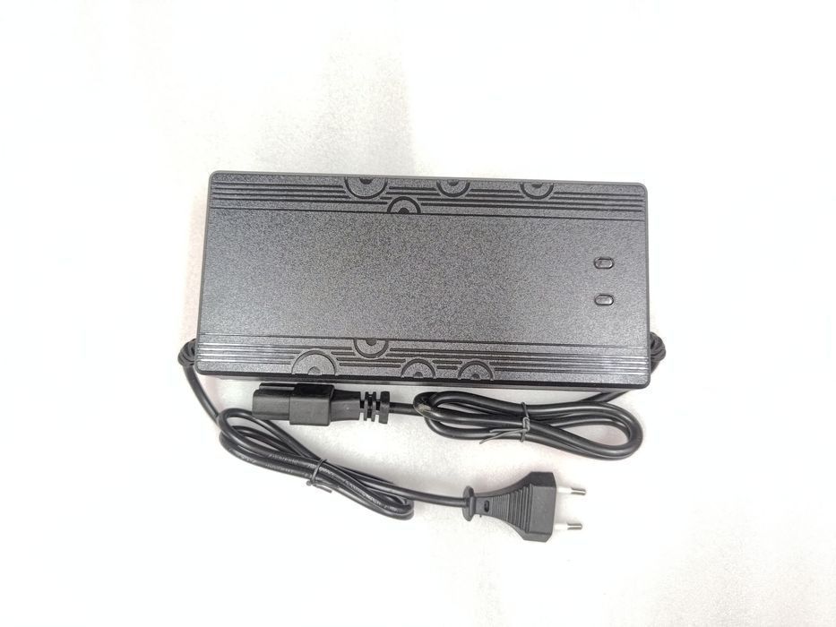 Зарядноє 12 14 36 48 60V зарядка 2 3 5 8 10 15A