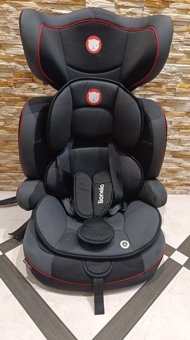 Дитяче автокрісло lionelo