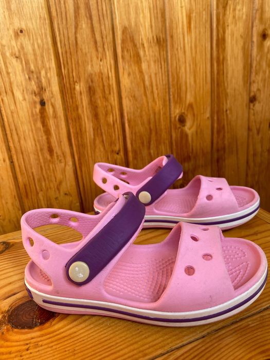 Crocs c9 рожеві сандалі