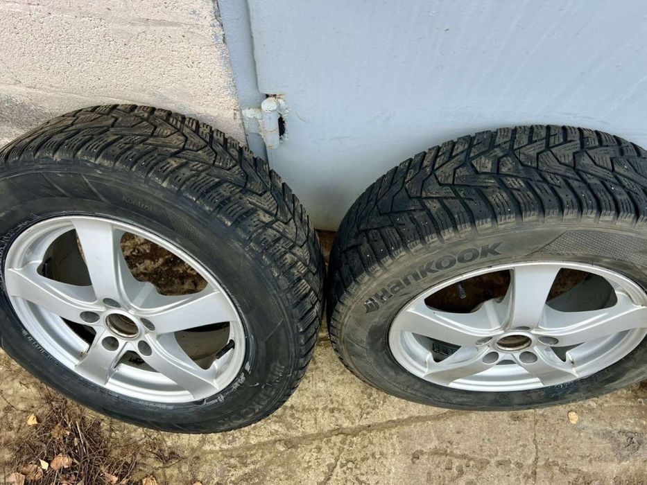 Продам резину з дисками 215/65r16
