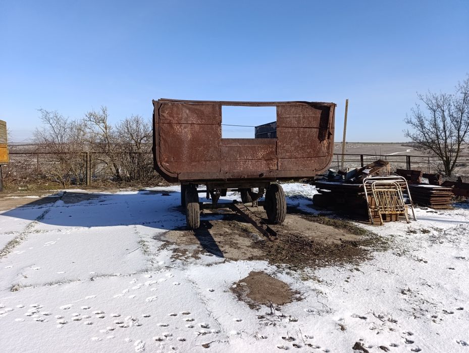 Продам причеп 2птс4