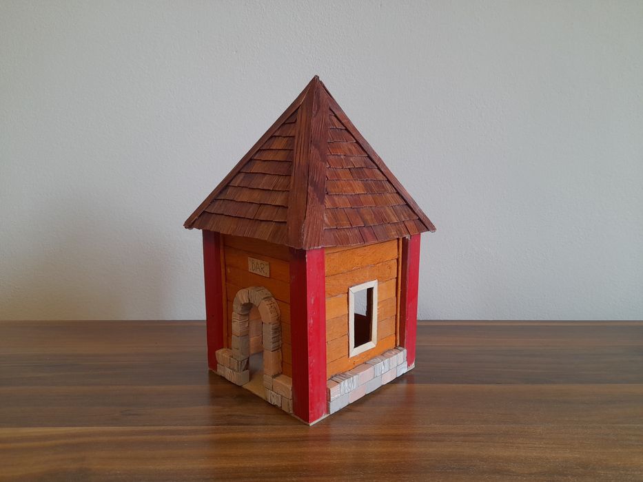 Drewniana dekoracyjna chatka / domek – rękodzieło