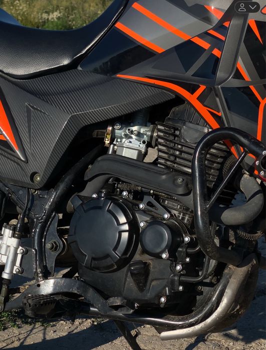 Продам  или обмен на машину  Мото: Mustang Challenger  GT250