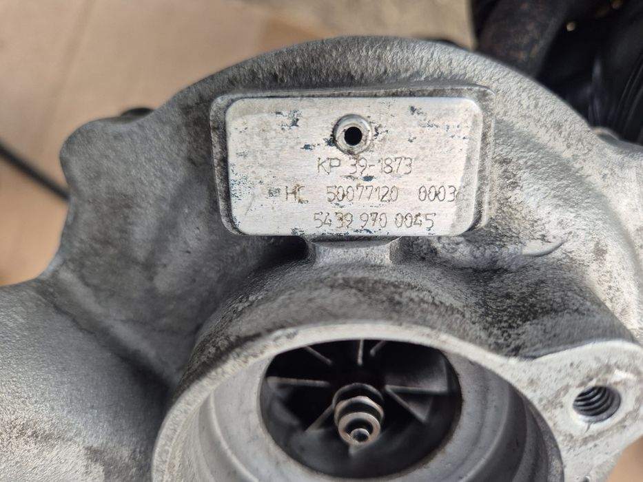 Bmw E60 E61 535d 272km M57 Bi-turbo Turbosprezarka Turbina