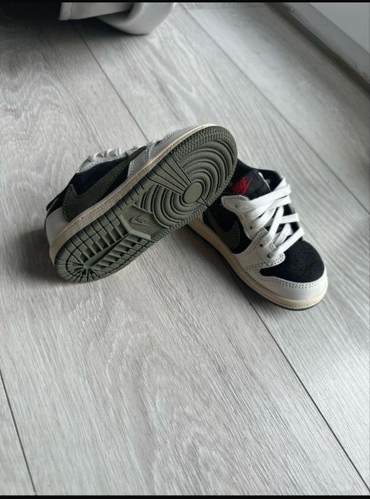 Air Jordan 1 Retro Low OG SP Travis Scott Olive Bébé
