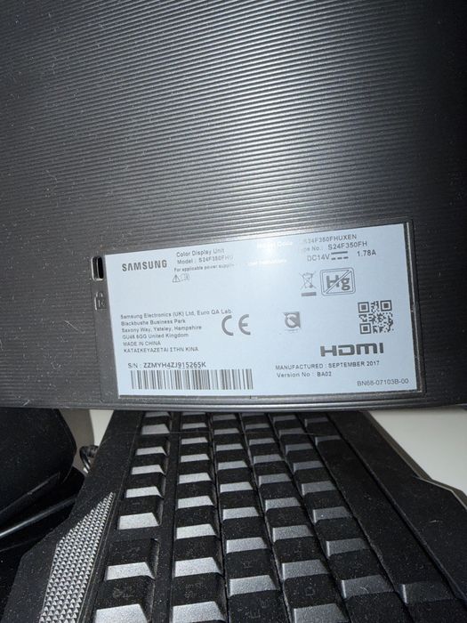 Monitor Samsung FHD  24”