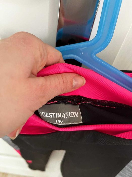 Legginsy sportowe dziewczęce czarno-różowe Destination roz. 140