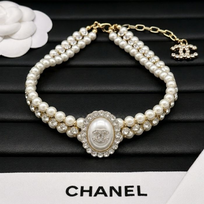 Чокер Chanel, Шанель кольє