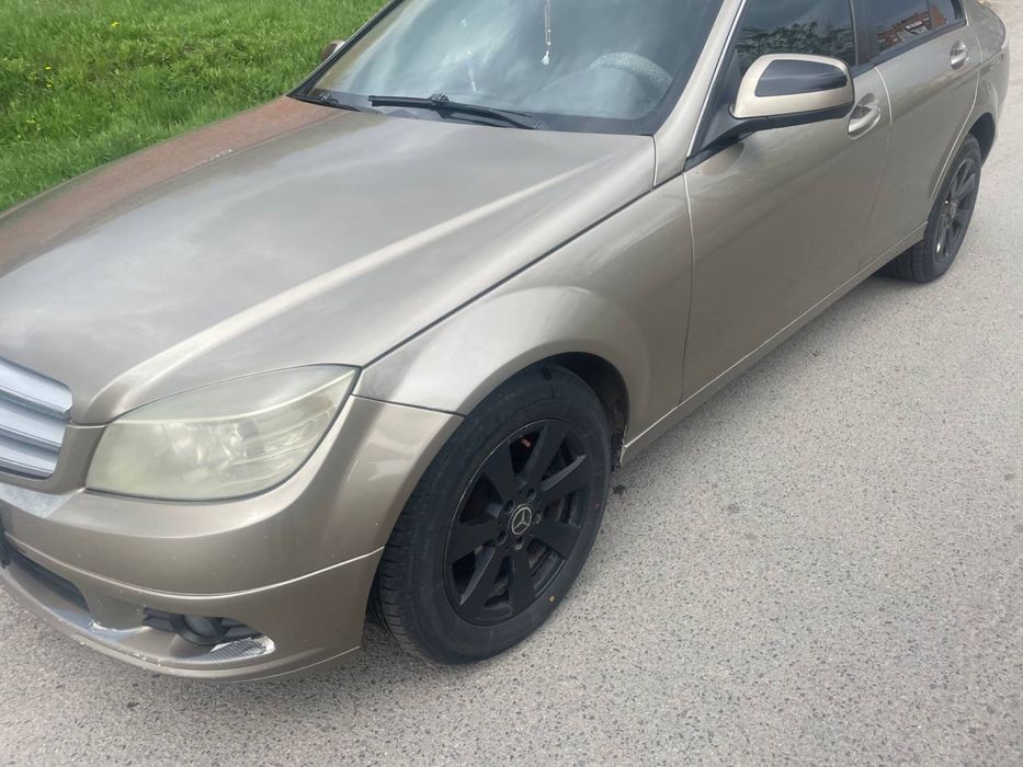 Продаю Мерс C200 2007г