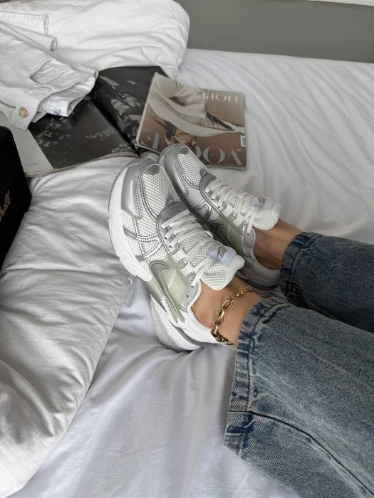 Nike V2K Runtekk Grey White