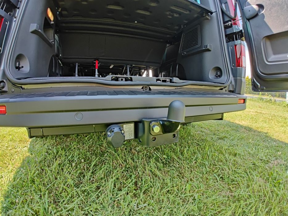 Wynajem busa, Wypożyczalnia, Bus 9 osób, kat. B