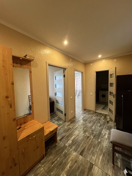 Подобово оренда Винники ( Syperhumans,Emily Resort, військ. госпіталь)