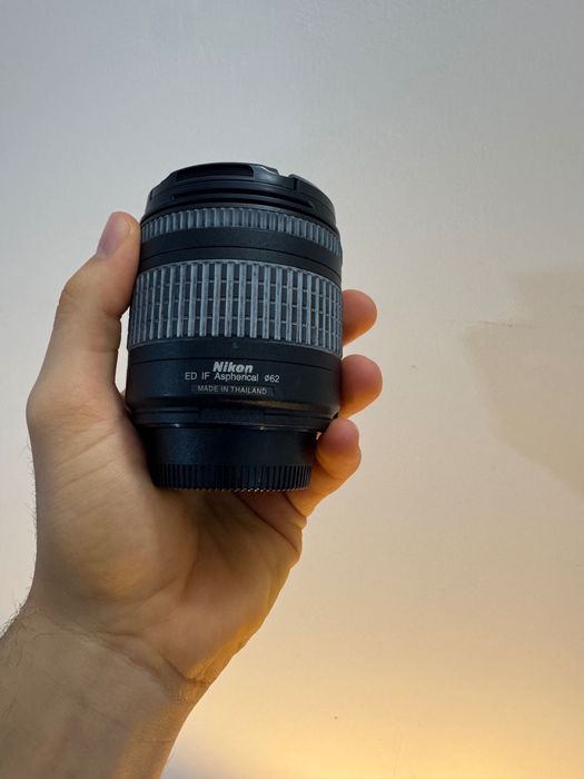 Objetiva Nikon AF 28-200mm f/3.5-5.6G ED (Lente de Viagem)