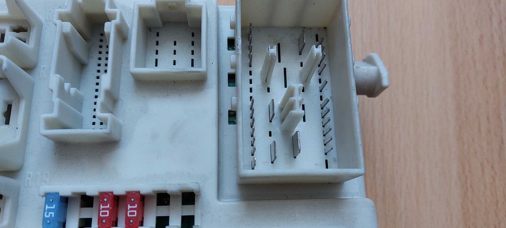 Skrzynka BSI moduł komfortu Mazda BP4K 66730 E