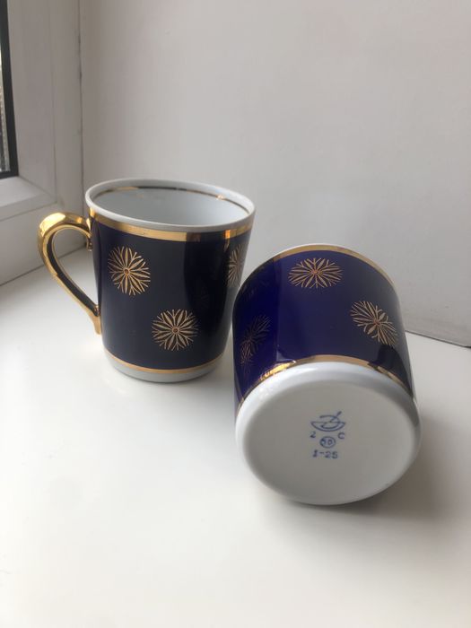 Кобальтовые фарфоровые чашки 2 штуки