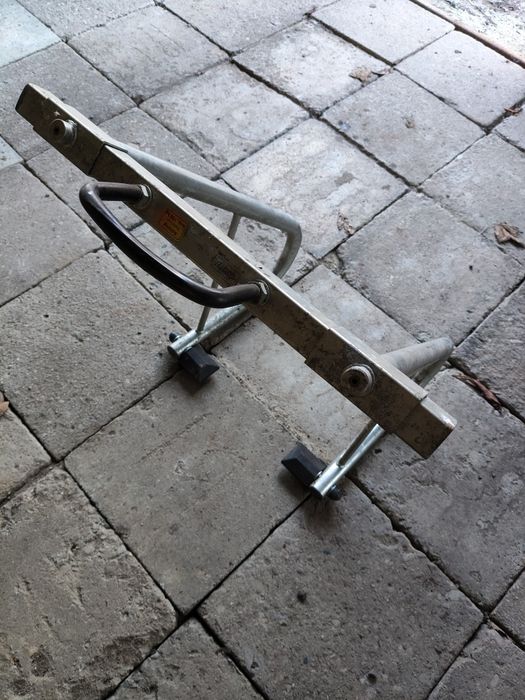 Stojak serwisowy do motocykla