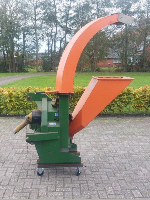 Rozdrabniacz tarczowy do gałęzi Posch Hackblitz 500