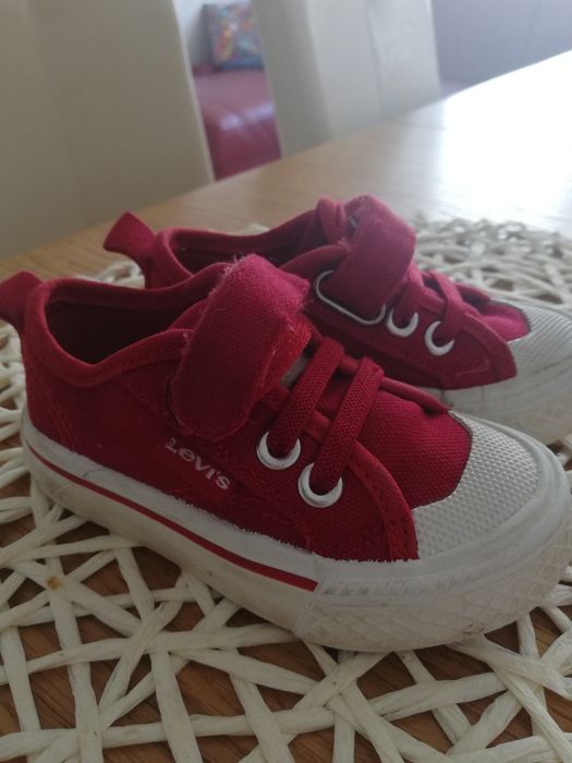 Trampeczki LEVIS rozm 22