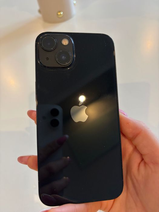Telefon iPhone 13