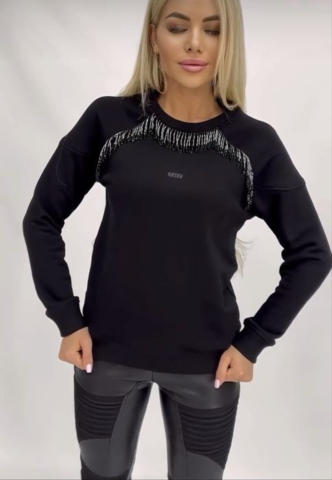 Оригінальна кофтинка від українського бренду