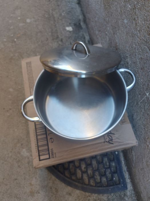 Caçarola (tacho) inoxidável, Diâmetro 24cm, Altura 10cm 5 Litros.