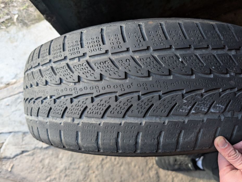 Гума літо nokian 235/65/17