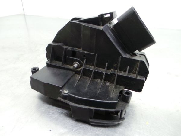 Fechadura / fecho porta trás direito FORD Fiesta VI (CB1, CCN)