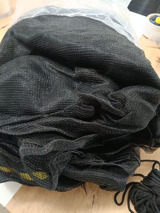 Siatka zabezpieczająca do trampoliny