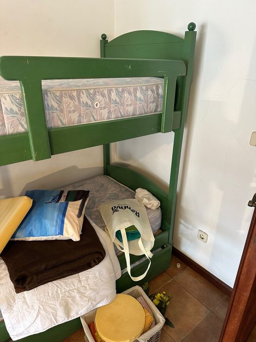 Beliche c/ Gaveta + 2 colchões