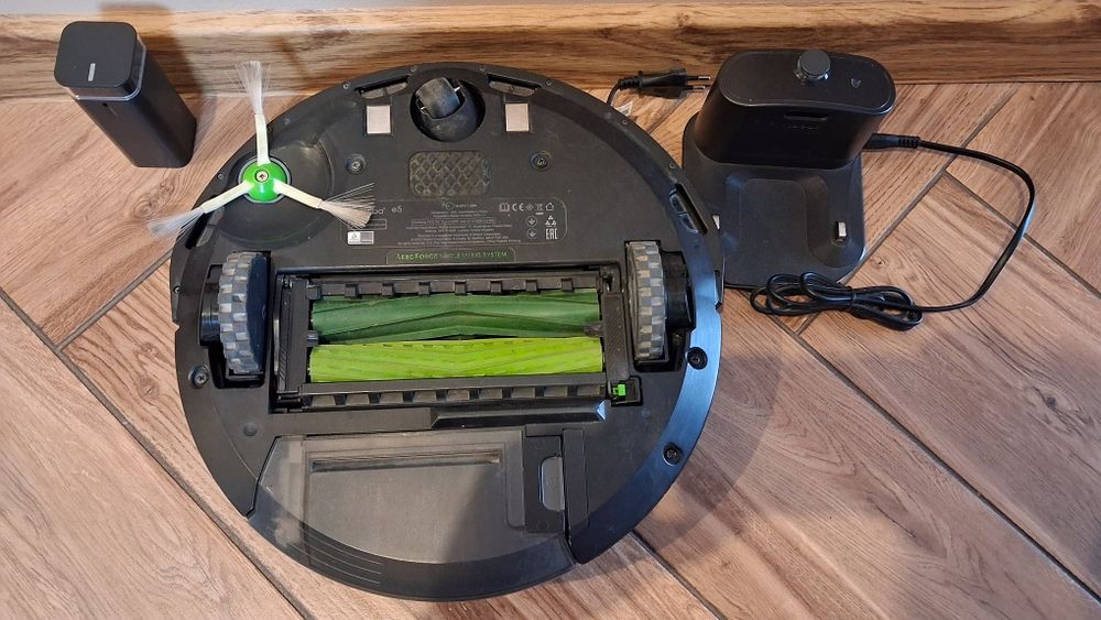 iRobot Roomba e5