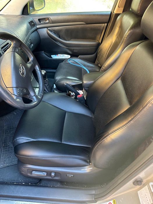Toyota Avensis 2.2 diesel