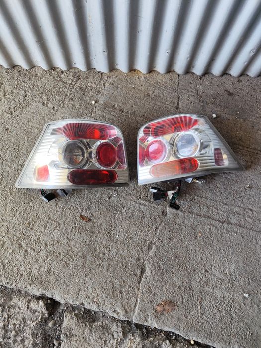 Lampy tylne VW  Golf IV