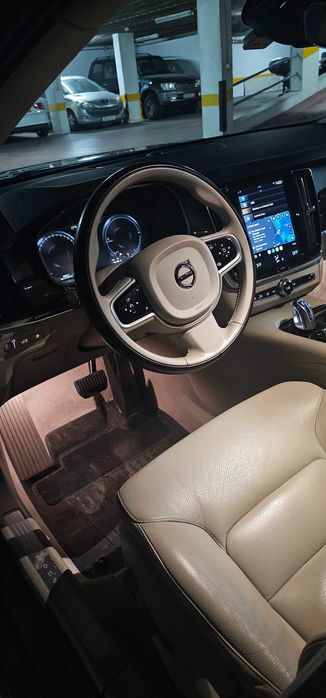 Volvo V90 T8 Plug-in Hybrid Momentum AWD Geartronic