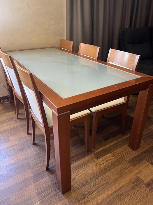 Продам итальянский стол + 6 стульев!