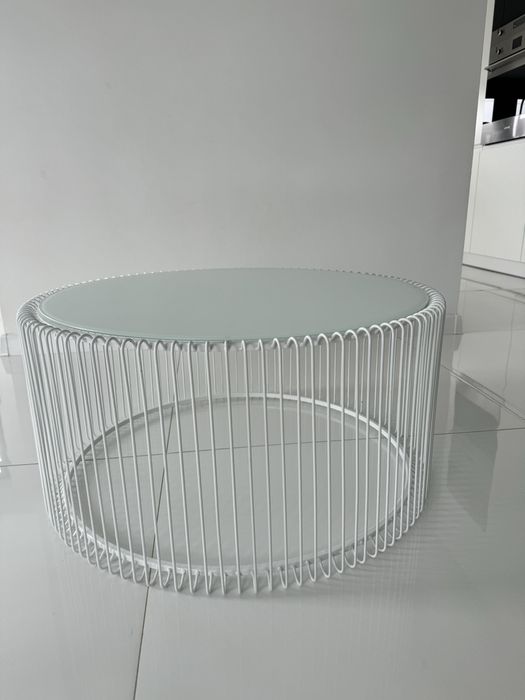 Stolik kawowy okrągły biały firma KARE