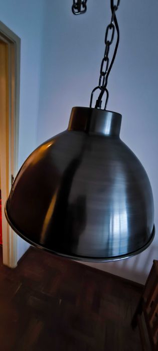 Candeeiro pendente metálico
