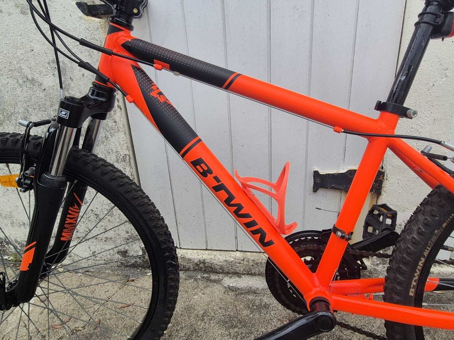 Bicicleta B Twin Rockrider 500
