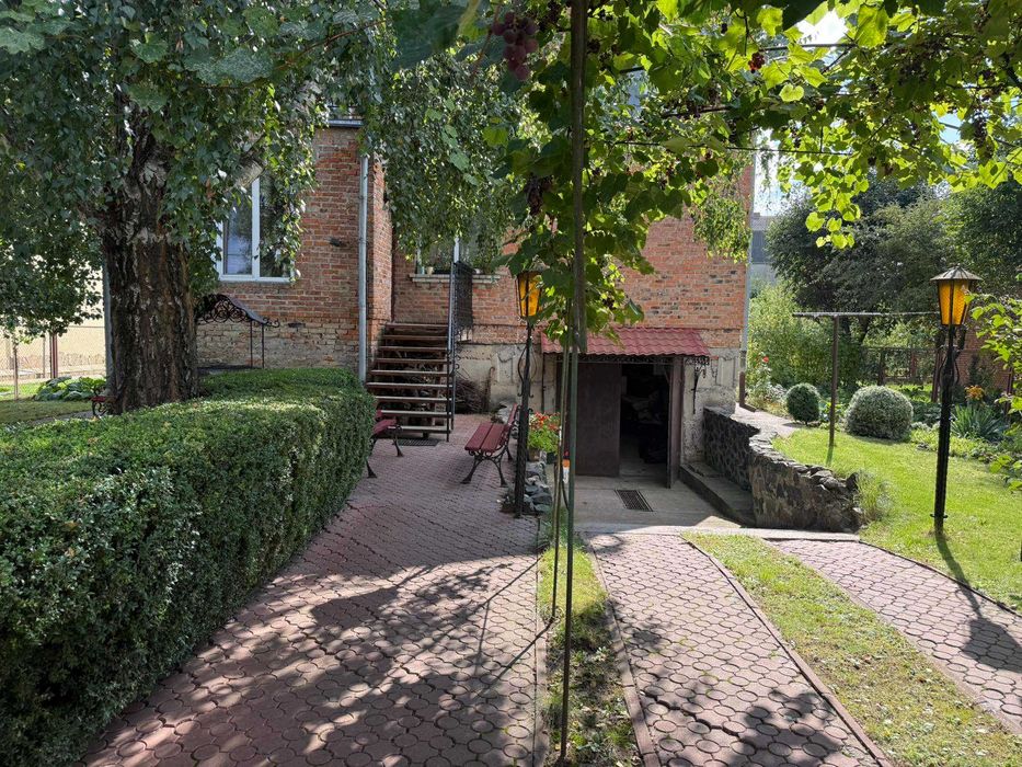 Продам будинок 260кв.м район Львівської (власник)